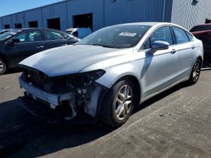 Ford Fusion SE 2.5L 4 2015