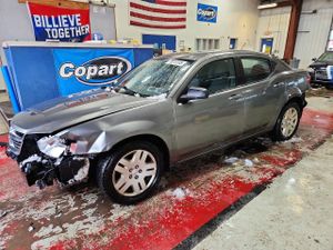 Dodge Avenger SE 2.4L 4 2013