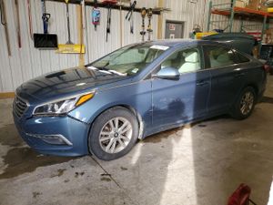 Hyundai Sonata SE 2.4L 4 2015