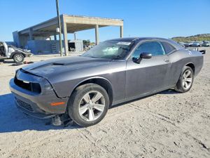 Dodge Challenger SXT 3.6L 6 2015