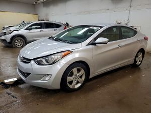 Hyundai Elantra GLS 1.8L 4 2013