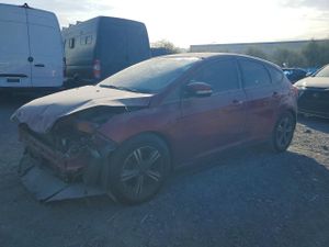 Ford Focus SE 2.0L 4 2014