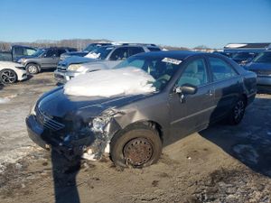 Toyota Camry LE 2.4L 4 2005
