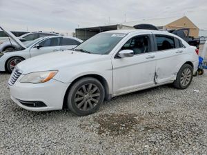 Chrysler 200 LIMITED 3.6L 6 2014