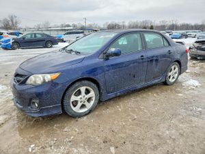 Toyota Corolla BASE 1.8L 4 2013