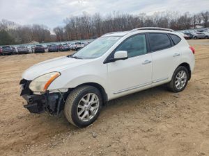 Nissan Rogue S 2.5L 4 2012
