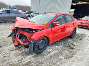 Ford Focus SE 2.0L 4 2013