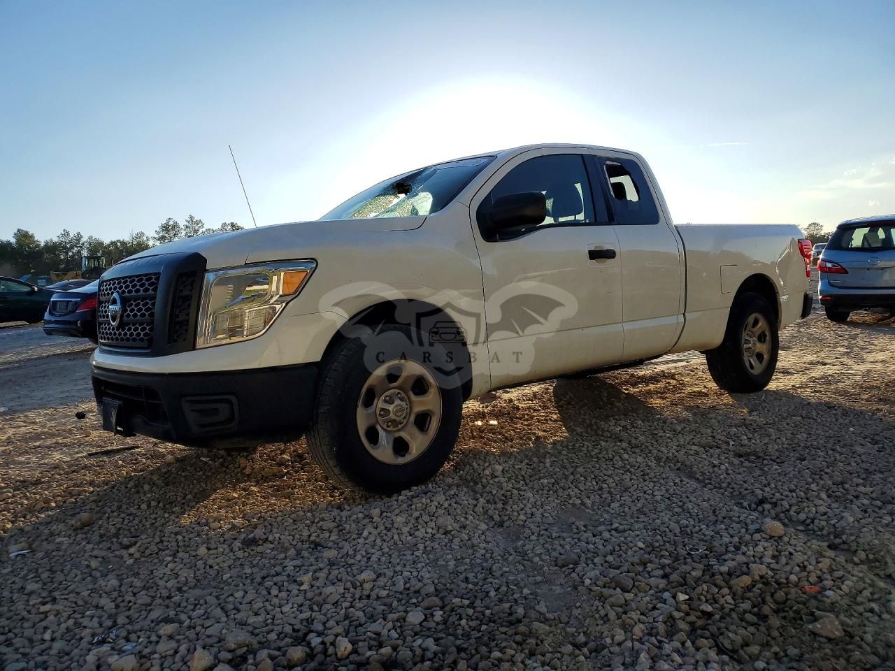 Nissan Titan S 5.6L 8 2018