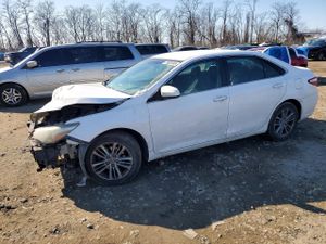 Toyota Camry LE 2.5L 4 2015