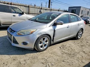 Ford Focus SE 2.0L 4 2013