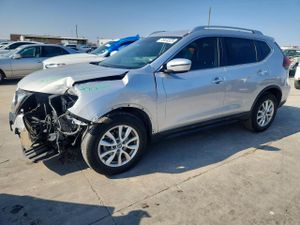 Nissan Rogue S 2.5L 4 2020