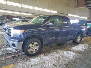 Toyota Tundra DOUBLE CAB SR5 5.7L 8 2011