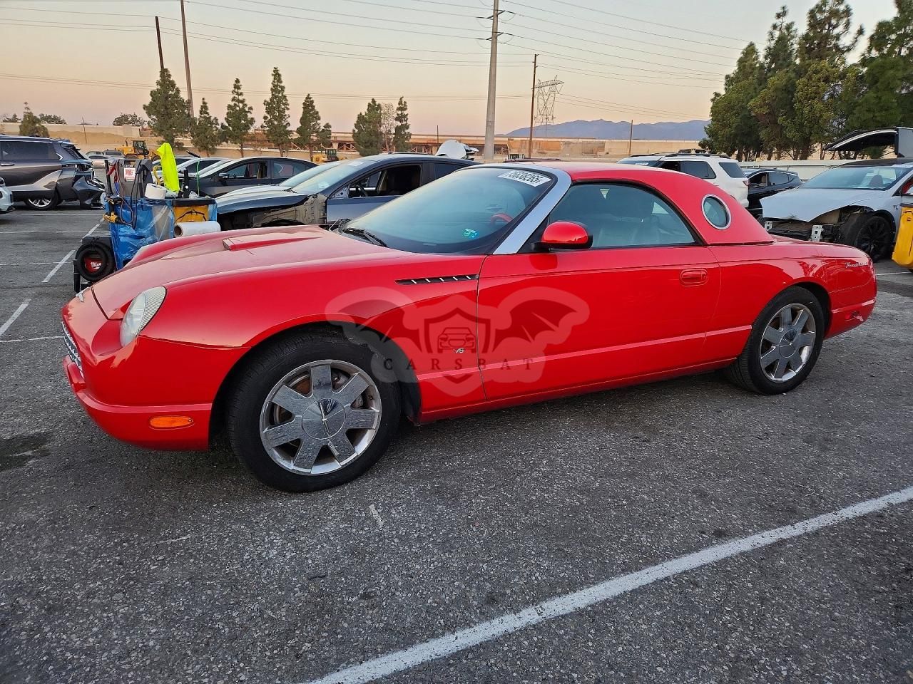 Ford Thunderbird 3.9L 8 2003