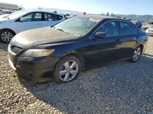 Toyota Camry BASE 2.5L 4 2010