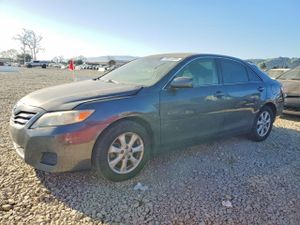 Toyota Camry BASE 2.5L 4 2011
