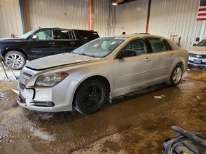 Chevrolet Malibu LS 2.4L 4 2010