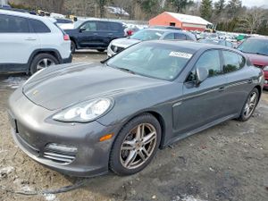 Porsche Panamera 2 3.6L 6 2013