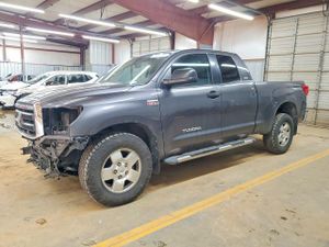 Toyota Tundra DOUBLE CAB SR5 5.7L 8 2012