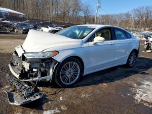 Ford Fusion SE 2.0L 4 2015