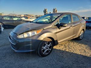 Ford Fiesta SE 1.6L 4 2015