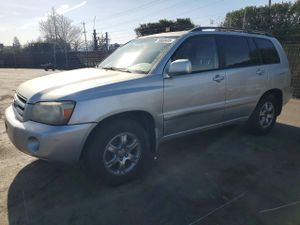 Toyota Highlander LIMITED 3.3L 6 2005