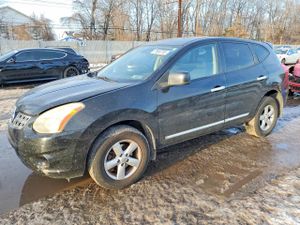 Nissan Rogue S 2.5L 4 2012