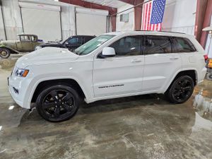 Jeep Grand Cherokee LAREDO 3.6L 6 2015