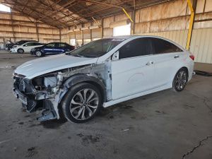 Hyundai Sonata SE 2.4L 4 2014
