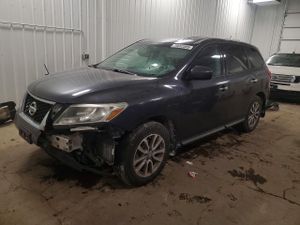 Nissan Pathfinder S 3.5L 6 2014