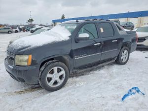 Chevrolet Avalanche LTZ 5.3L 8 2011