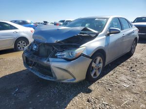 Toyota Camry LE 2.5L 4 2015