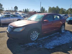 Chrysler 200 TOURING 2.4L 4 2013
