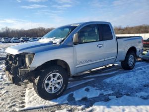 Nissan Titan XE 5.6L 8 2007