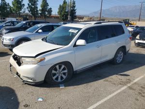 Toyota Highlander BASE 3.5L 6 2012