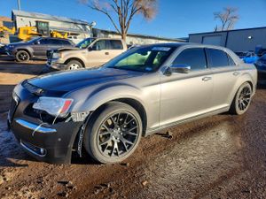 Chrysler 300C 5.7L 8 2012