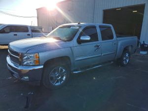 Chevrolet Silverado 1500 C1500 LT 5.3L 8 2013