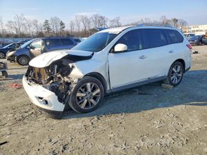 Nissan Pathfinder S 3.5L 6 2013