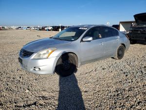 Nissan Altima BASE 2.5L 4 2012