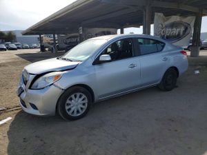 Nissan Versa S 1.6L 4 2013