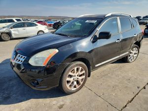 Nissan Rogue S 2.5L 4 2012