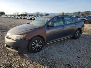 Toyota Camry L 2.5L 4 2014