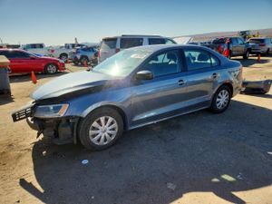 Volkswagen Jetta BASE 2.0L 4 2012