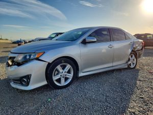 Toyota Camry L 2.5L 4 2014