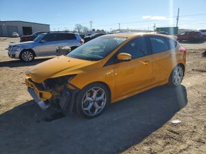 Ford Focus ST 2.0L 4 2014