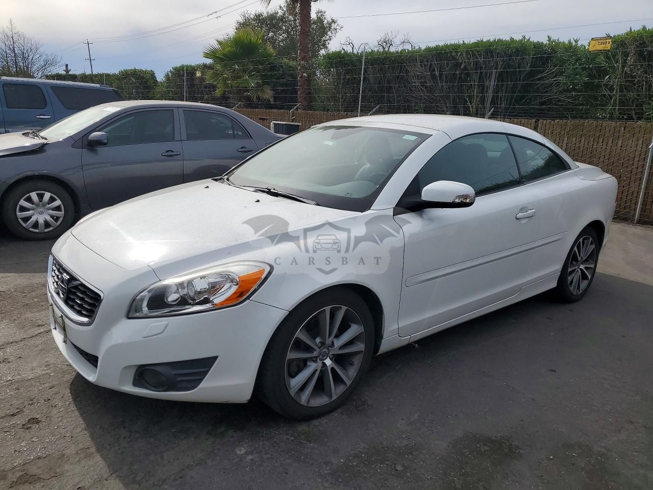 Volvo C70 T5 2.5L 5 2011
