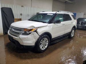 Ford Explorer XLT 3.5L 6 2013