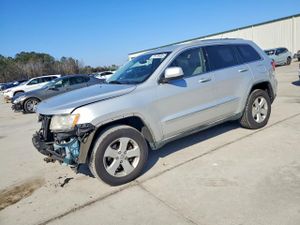 Jeep Grand Cherokee LAREDO 5.7L 8 2012