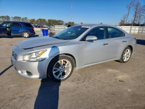 Nissan Maxima S 3.5L 6 2012