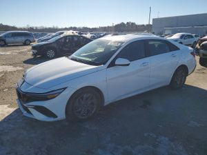 Hyundai Elantra SEL 2.0L 4 2024