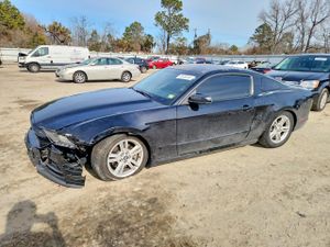 Ford Mustang 3.7L 6 2014